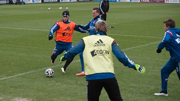 中游刃有余 中游刃有余