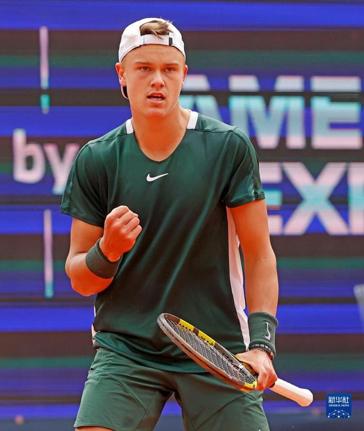 能以同样的 能以同样的